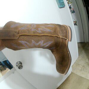 female justin cowboy boots